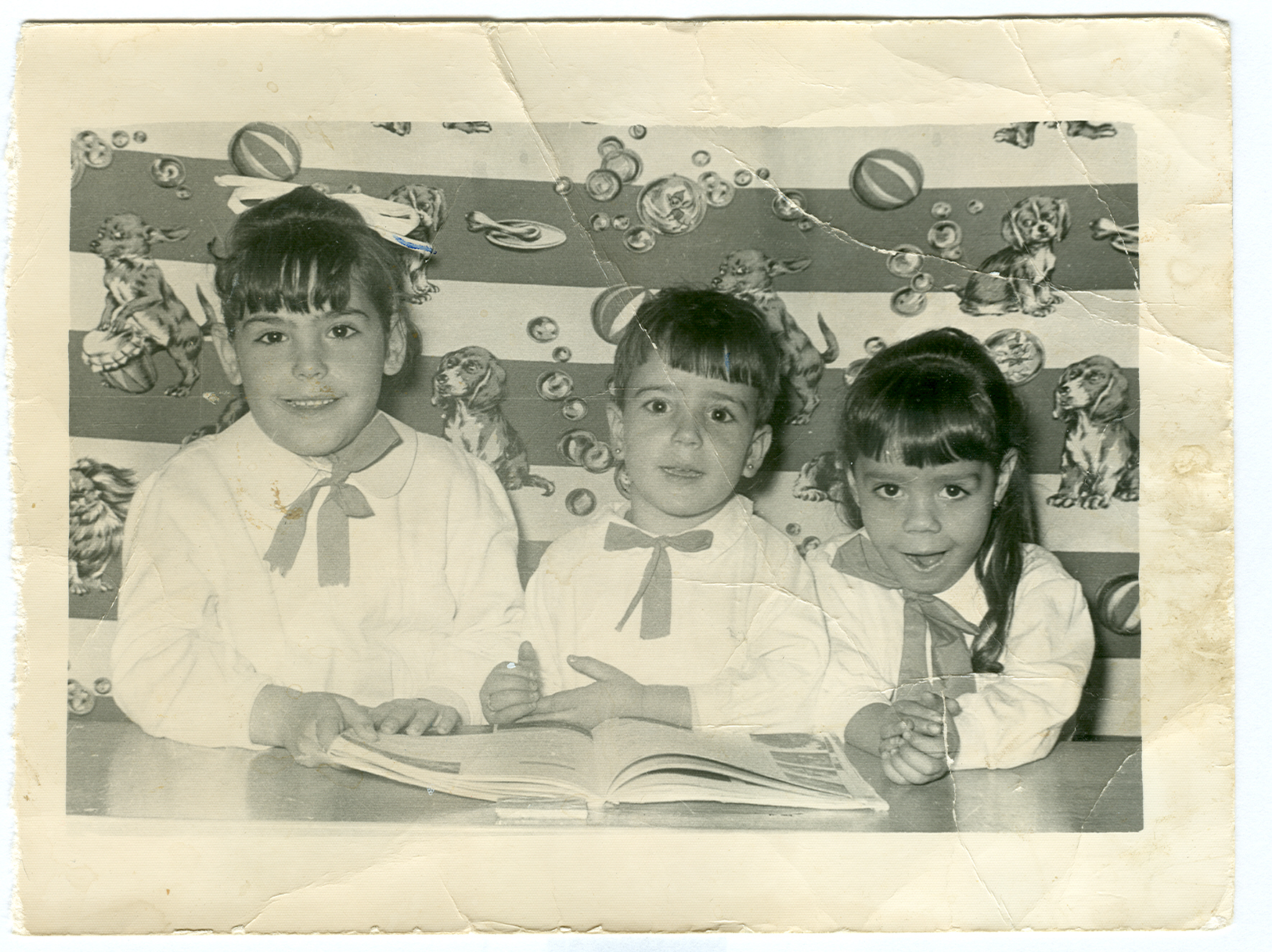 Grupo de escolares en el colegio San José.