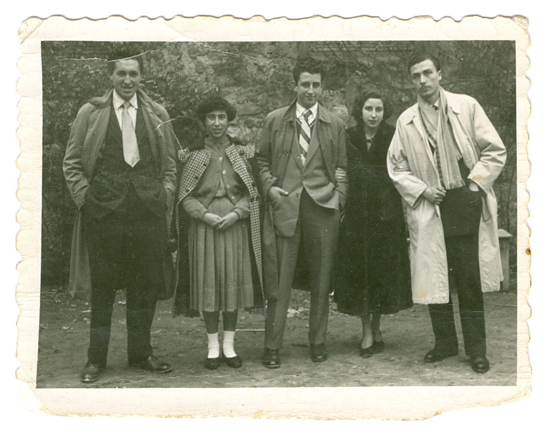 Juan Prado y Miguel de los Santos junto a unos amigos