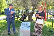 El alcalde en el parque