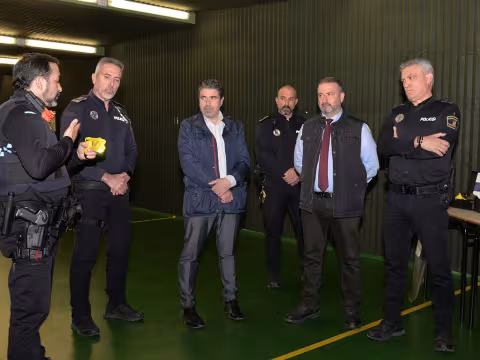 La policía y el alcalde