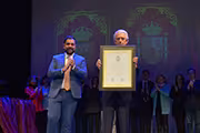 Recoge premio