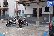 Motos aparcadas