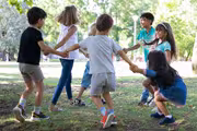 Niños jugando